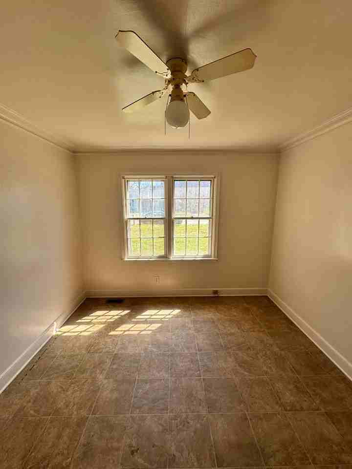 906 Mark Dr - Photo 7 of 26