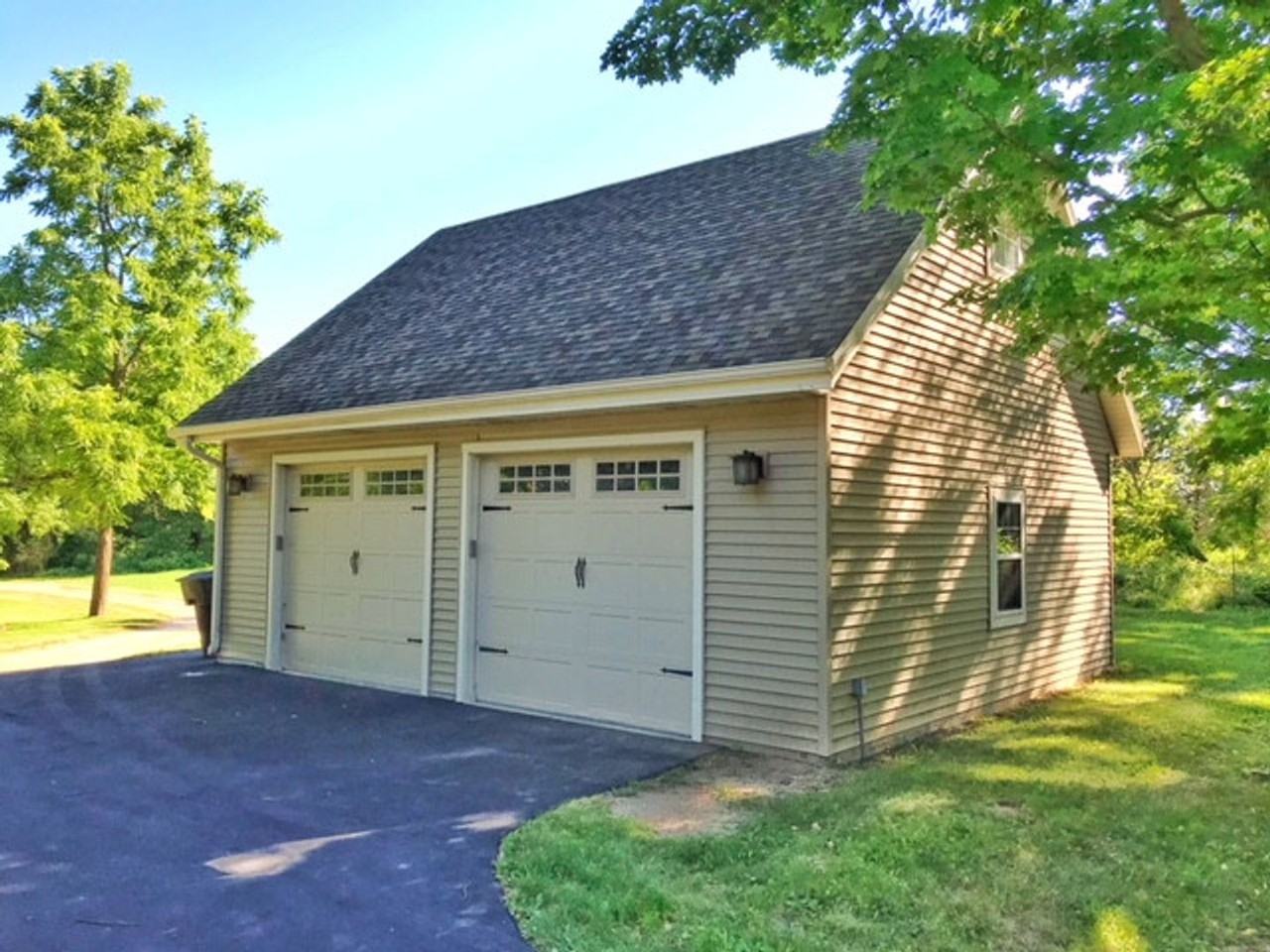 59 S40 W28027 Wisconsin 59 - Photo 2 of 18