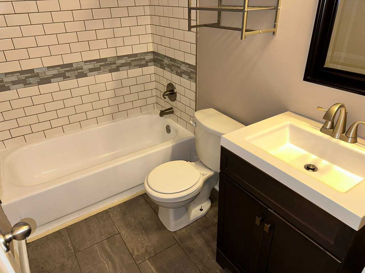 1701 Parson St ## 1 - Photo 4 of 6