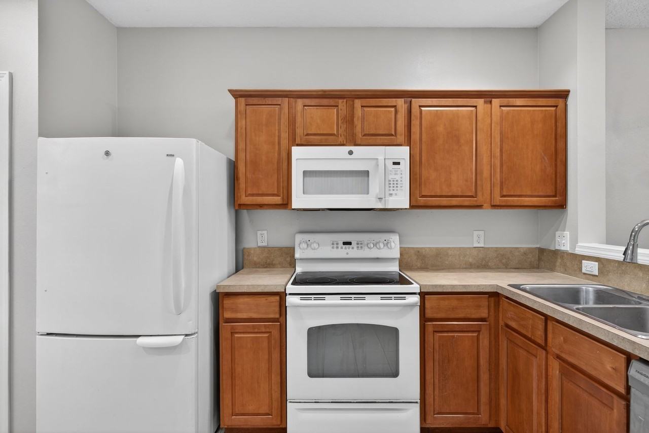 3551 Pebble Path Ln - Photo 7 of 24