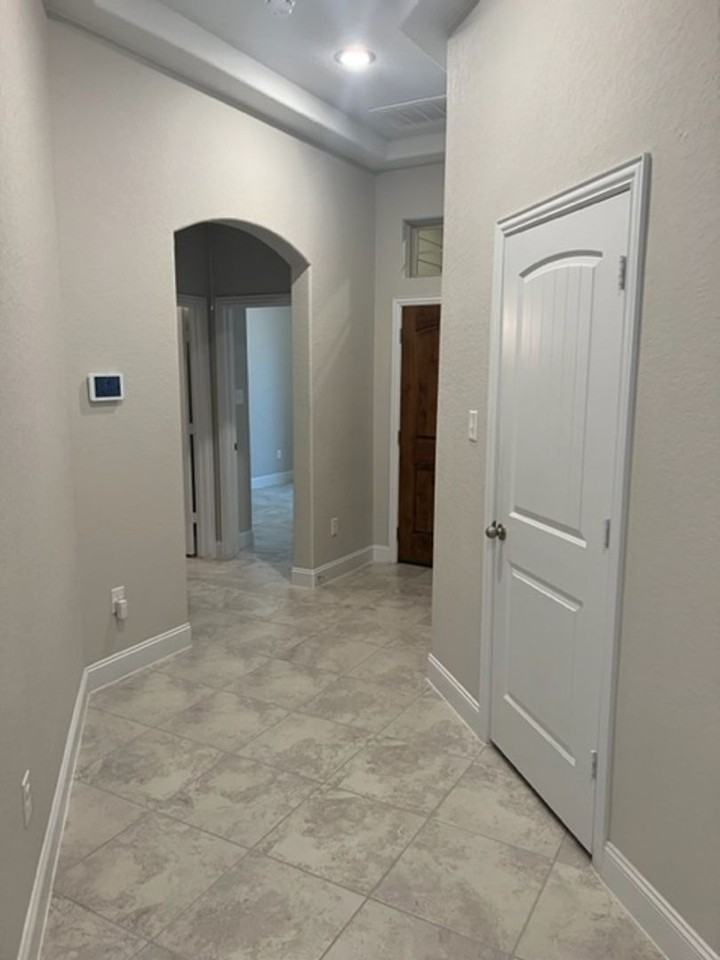 1315 Spring Row St - Photo 4 of 18