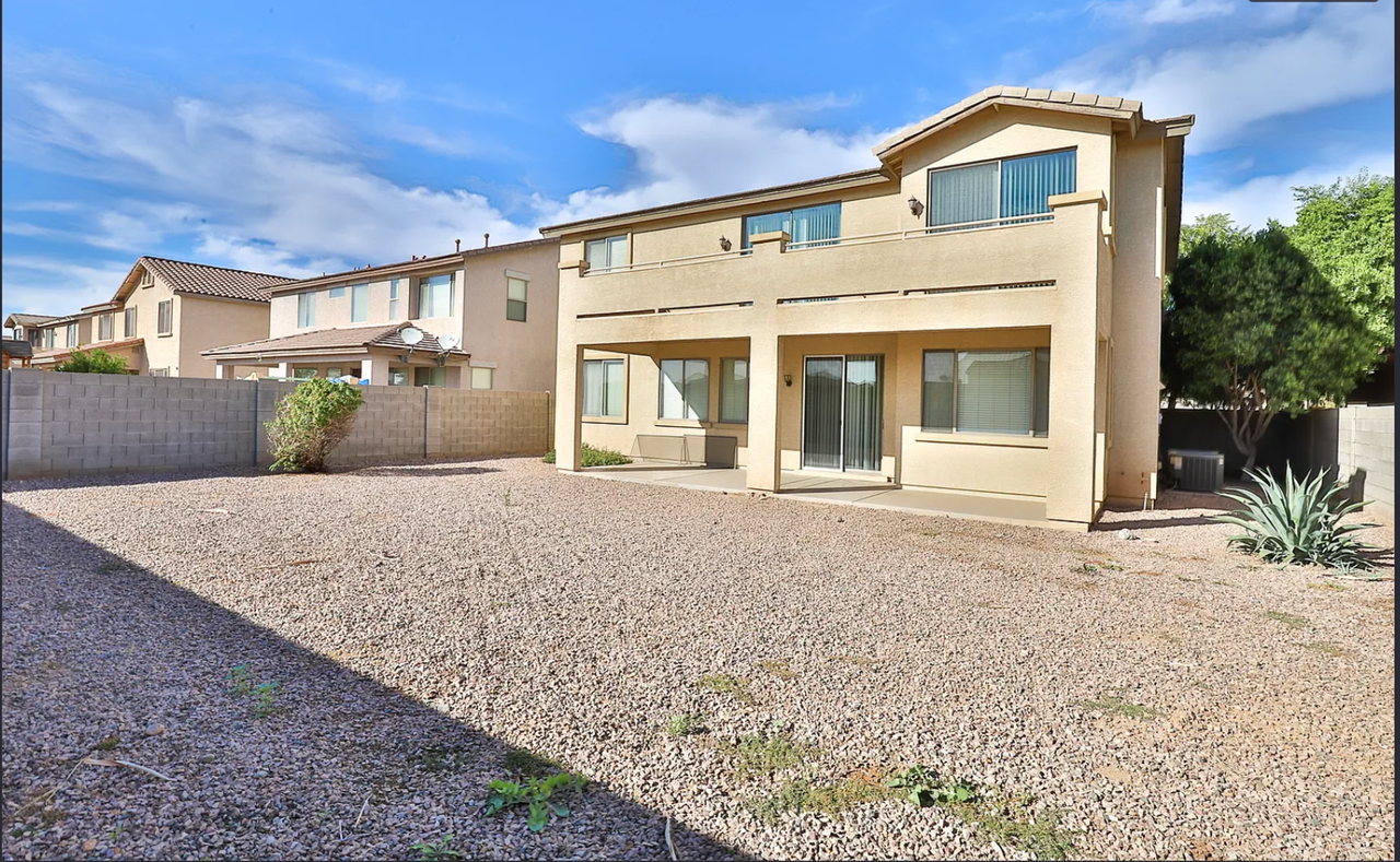 8367 W Midway Ave - Photo 2 of 16