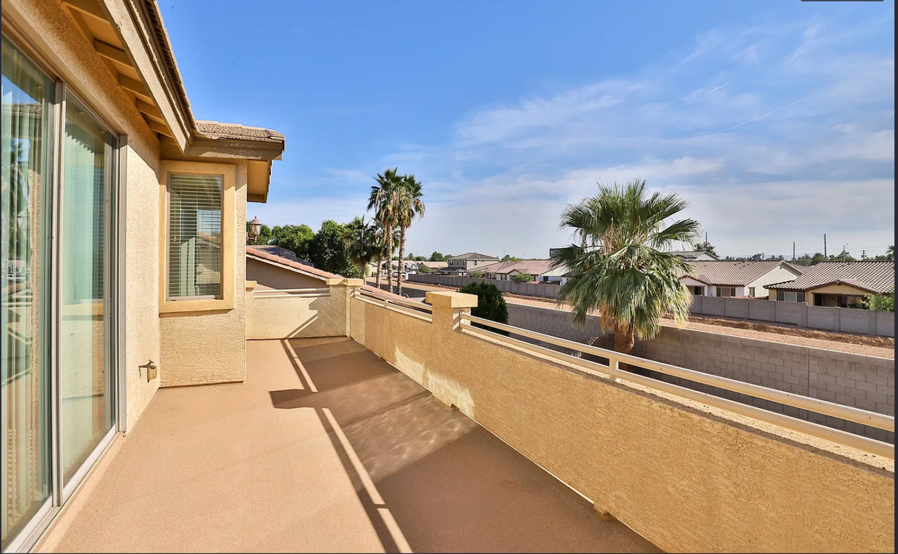 8367 W Midway Ave - Photo 3 of 16