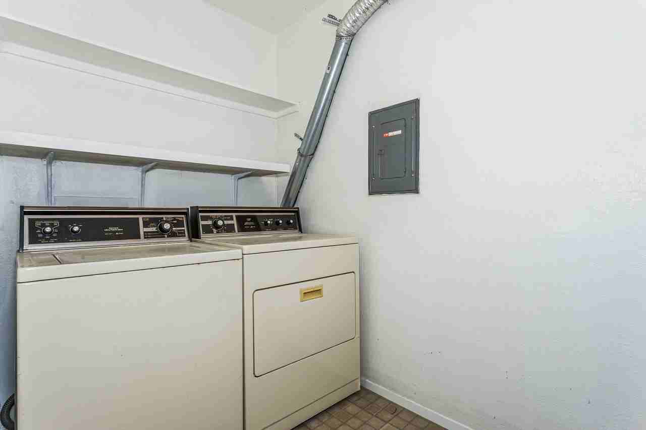 3012 E 1st St N #2 - Photo 6 of 11