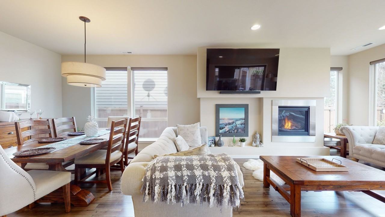 5606 Franklin Ave Se - Photo 4 of 50