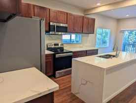 t3996c - Photo 1 of 1