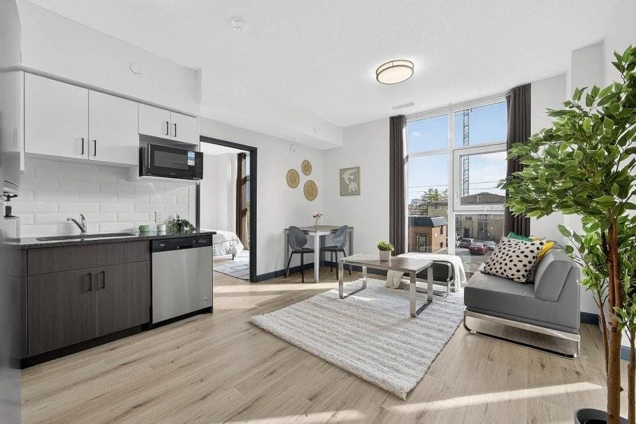 308 King St N - Photo 5 of 5