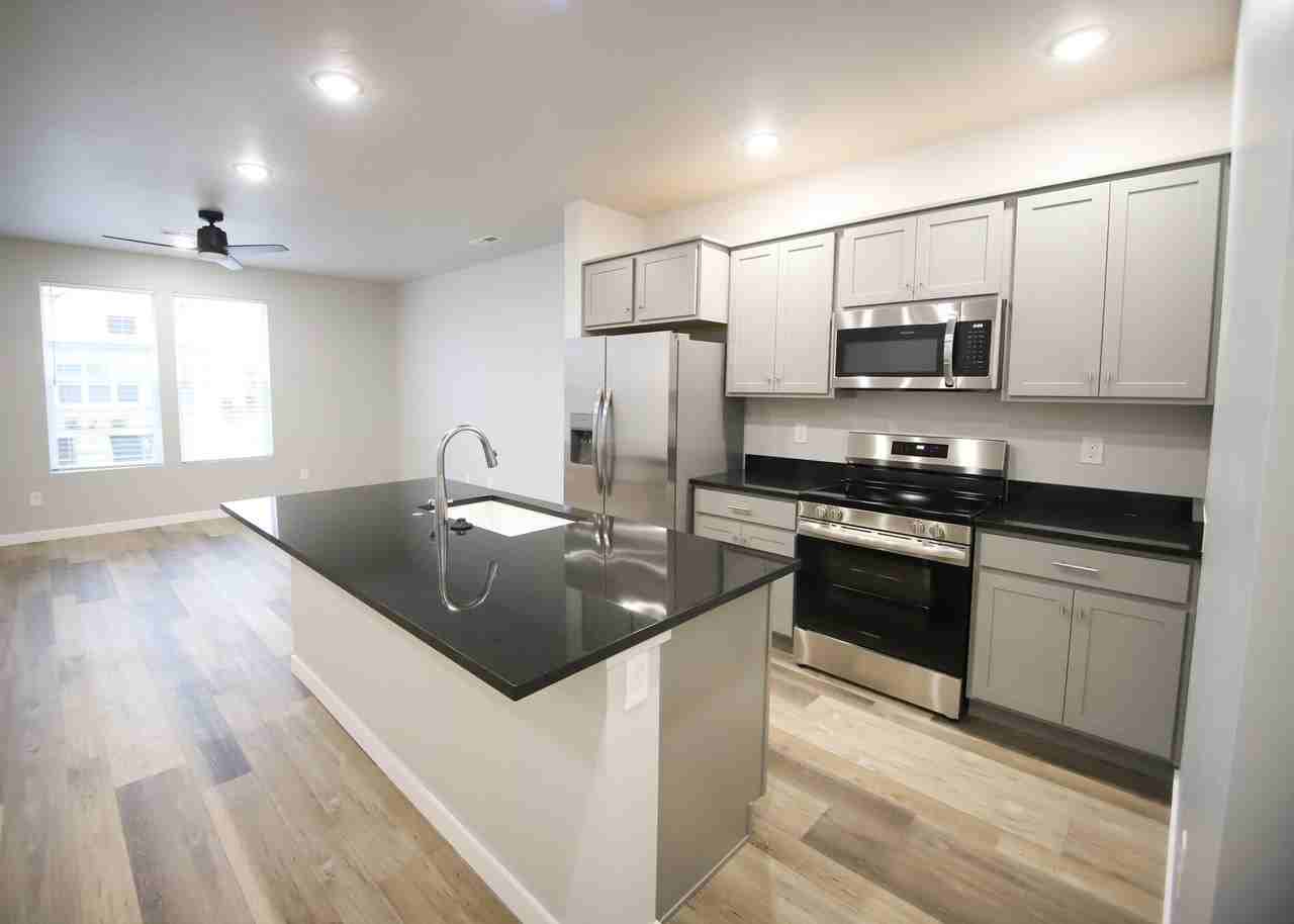 265 S Fritts Ave - Photo 6 of 13