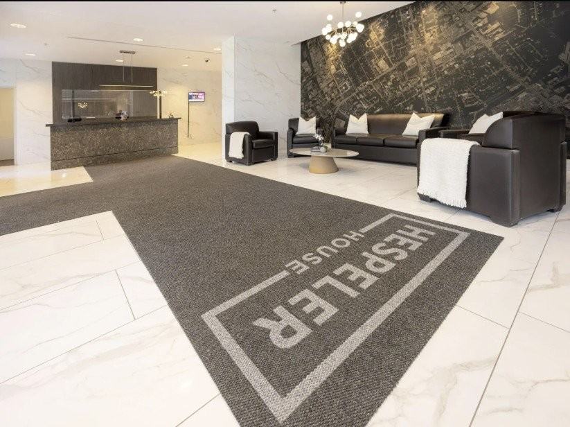 252 Phillip St - Photo 2 of 13