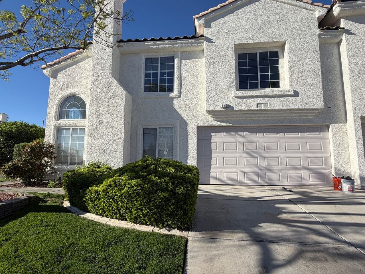 445 Coral Sea St - Photo 2 of 11