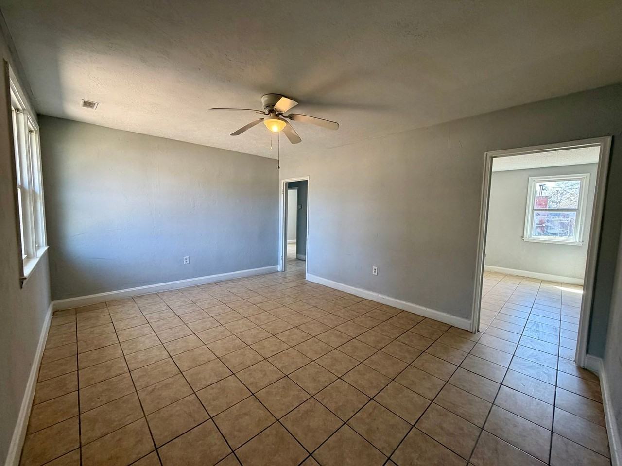 634A Miller Rd - Photo 2 of 7