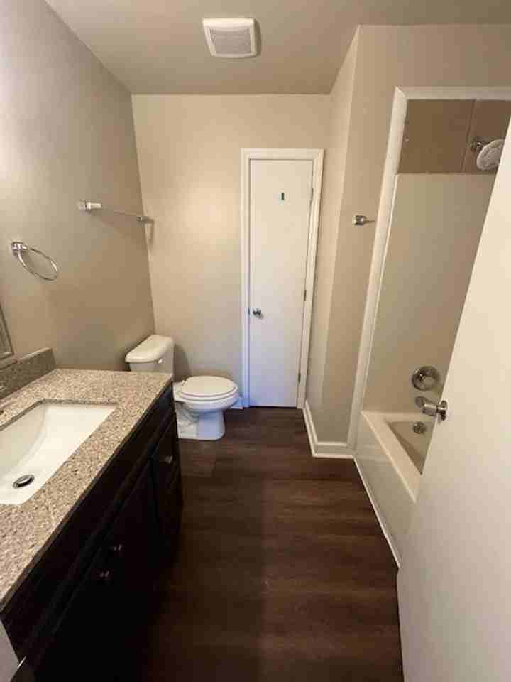 106 E Edgewood Dr - Photo 7 of 12