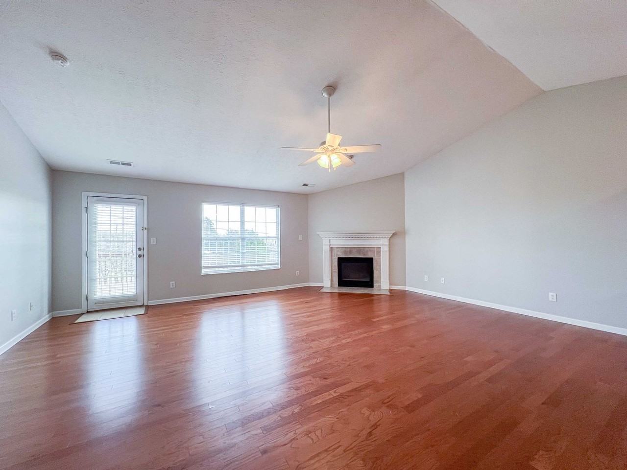 6812 Pemmbrooke Shire Ln - Photo 3 of 21