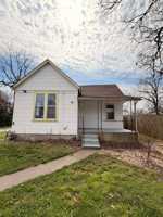 featured image of 408 E 41st St