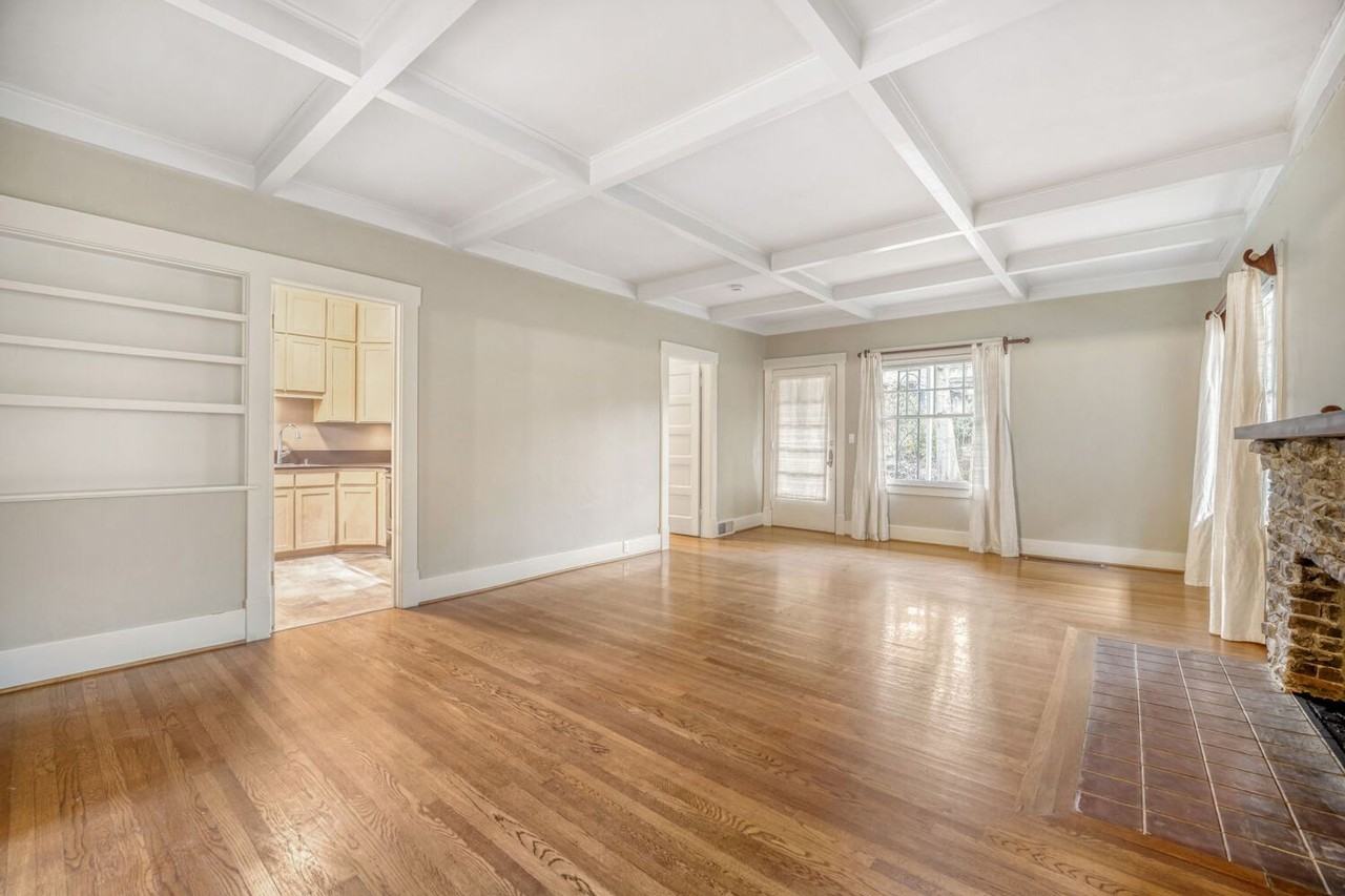 1952 26th Ave E - Photo 7 of 27