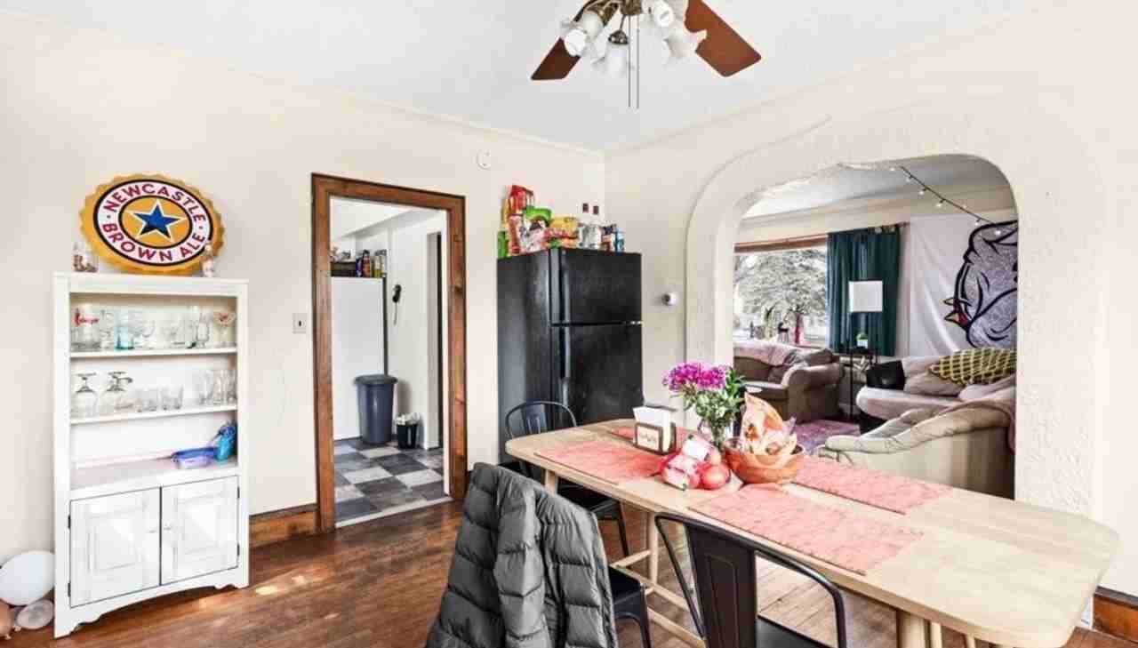 1325 N 19th Ave E - Photo 5 of 7