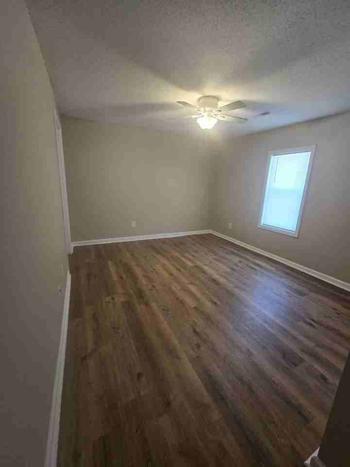 601 Huger St - Photo 4 of 8