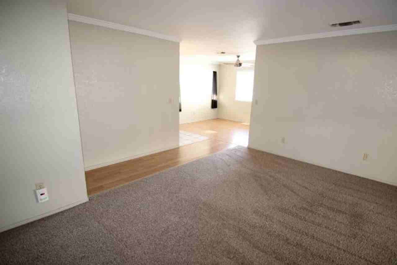 655 Las Tablas Rd - Photo 5 of 20