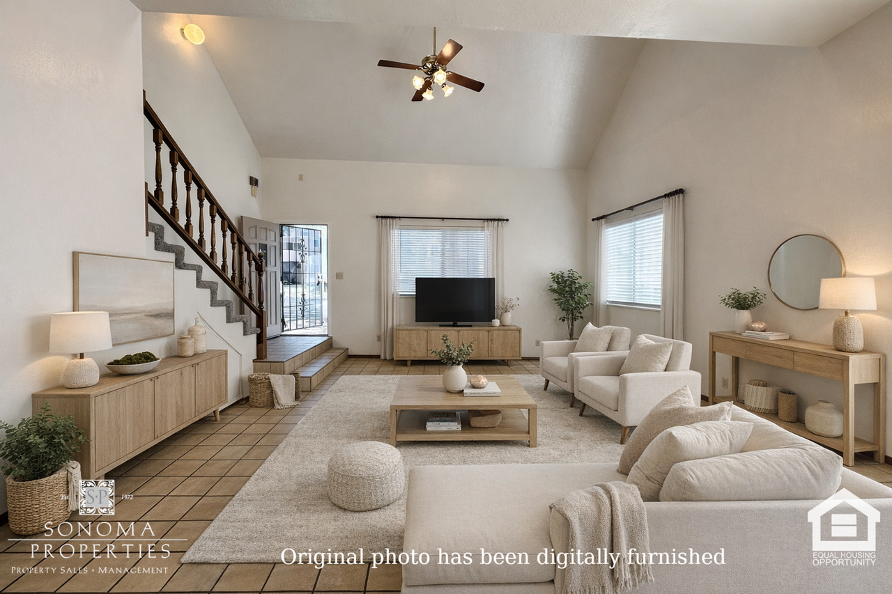 19220 Railroad Ave - Photo 2 of 31