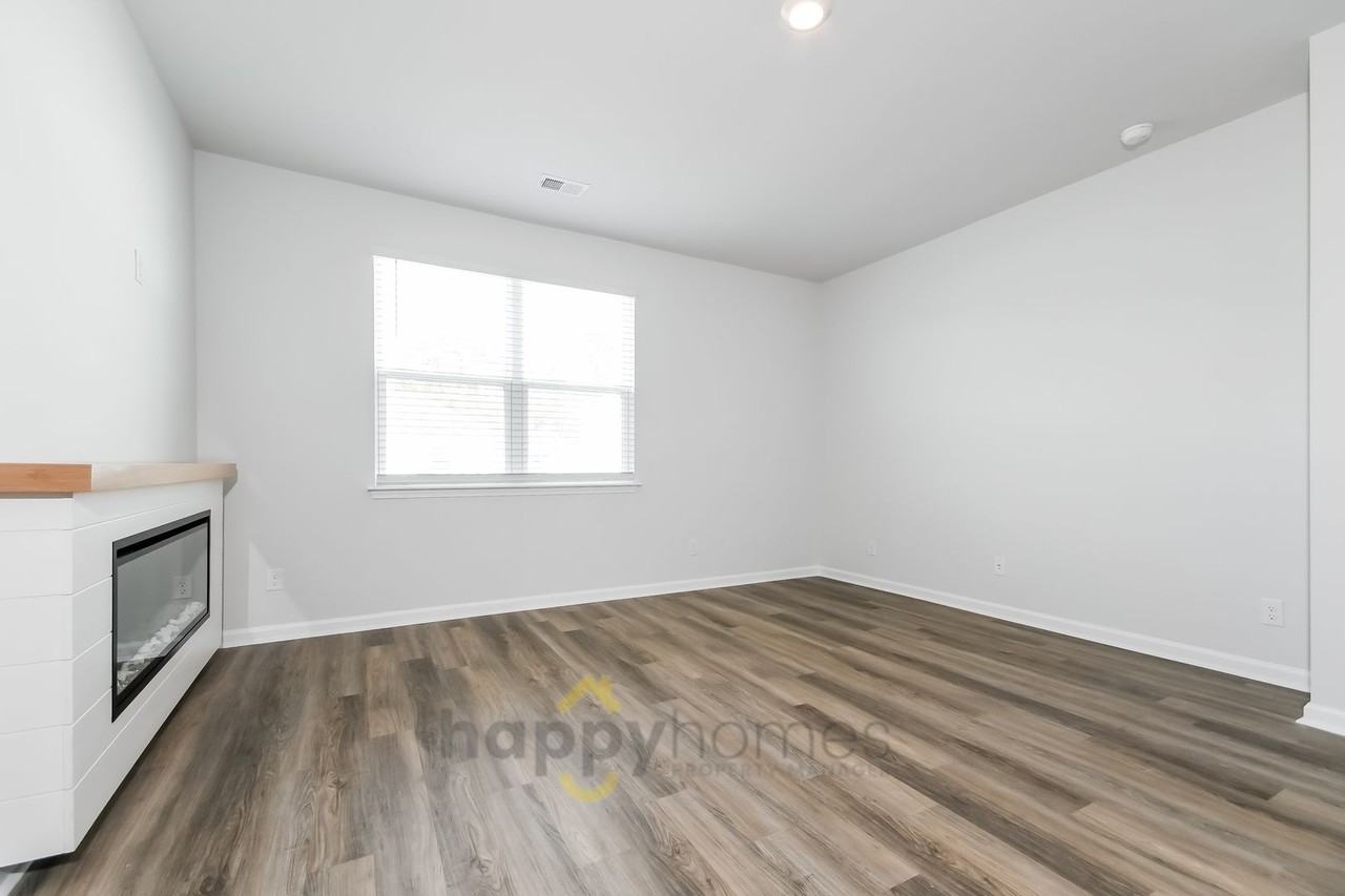 8019 Precious Ct - Photo 4 of 21