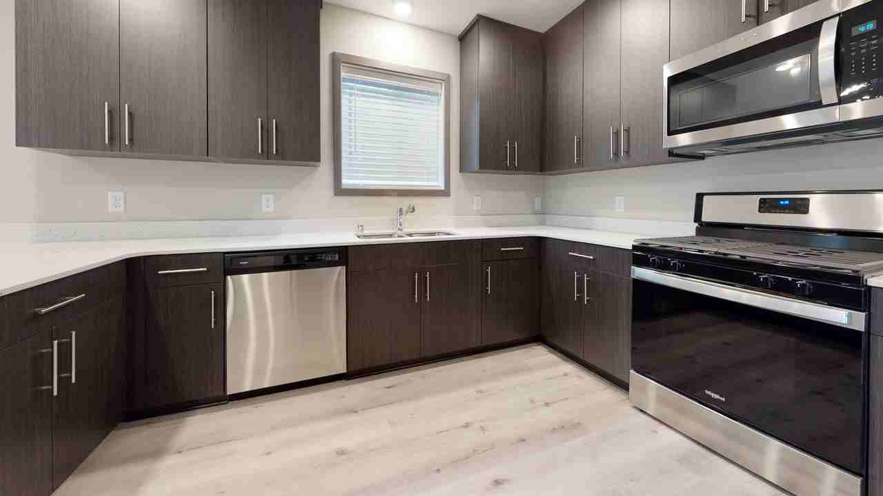 882 20th Ave SE - Photo 3 of 18