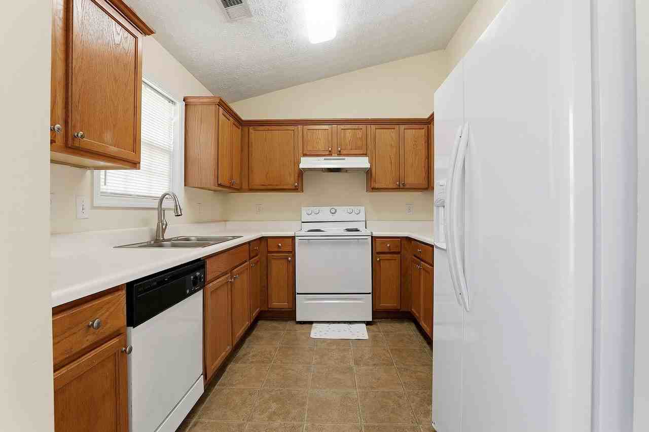 856 Walnut Creek Ln - Photo 7 of 15