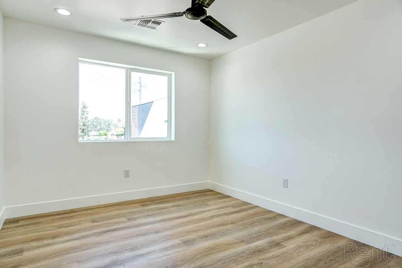 The Sonoran Townhomes - Photo 7 of 50