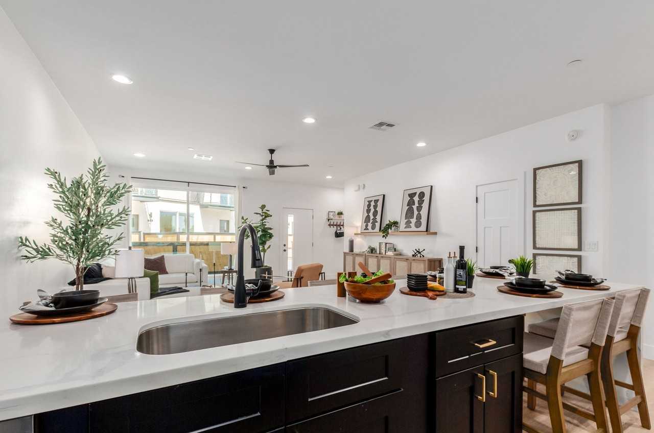 The Sonoran Townhomes - Photo 7 of 50