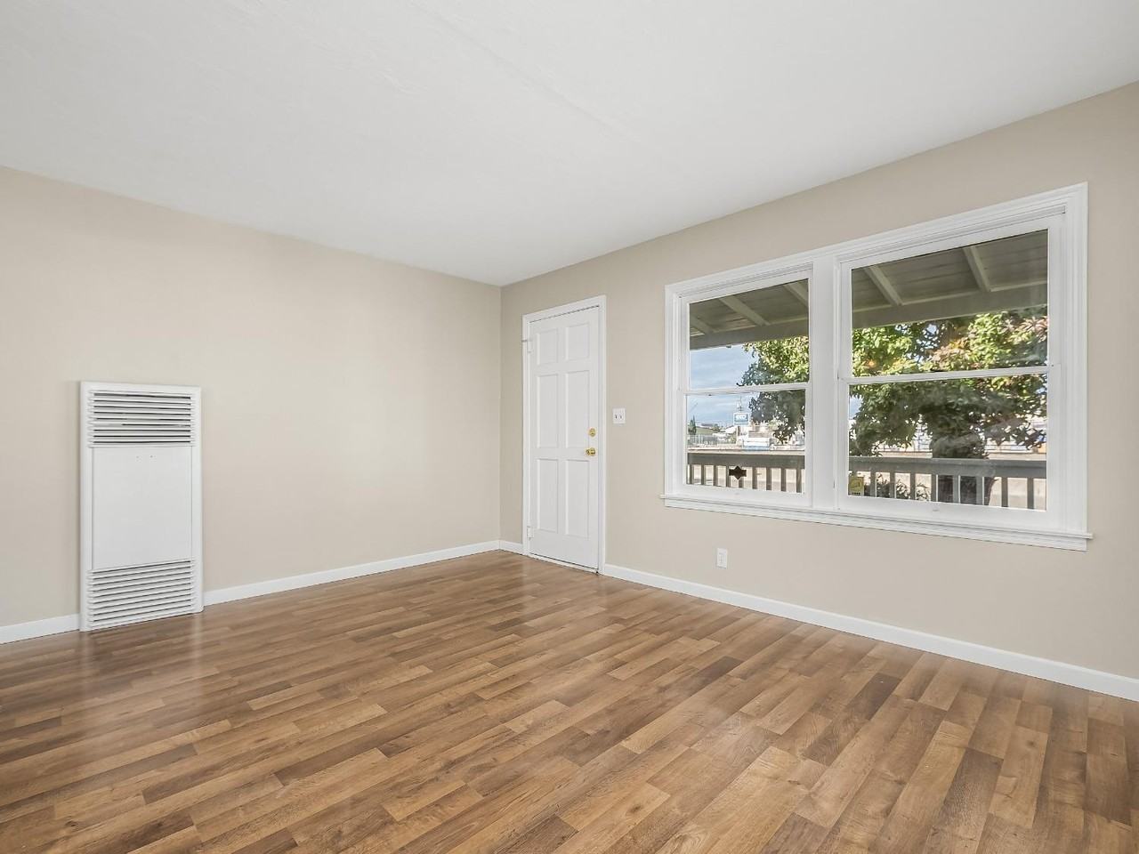 2140 E Floradora Ave #1 - Photo 4 of 10