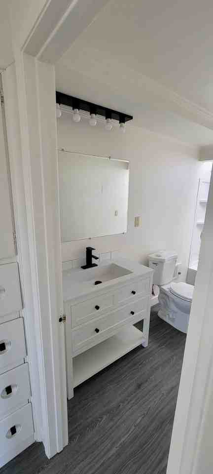 610 Clay St #610 - Photo 5 of 10