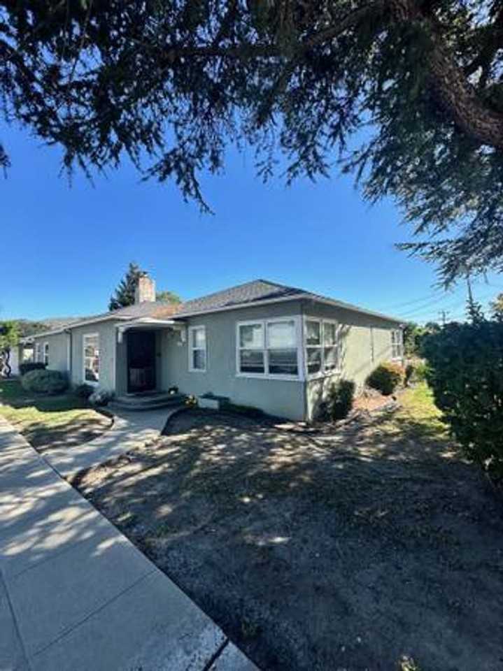 811 Mission St - Photo 3 of 24