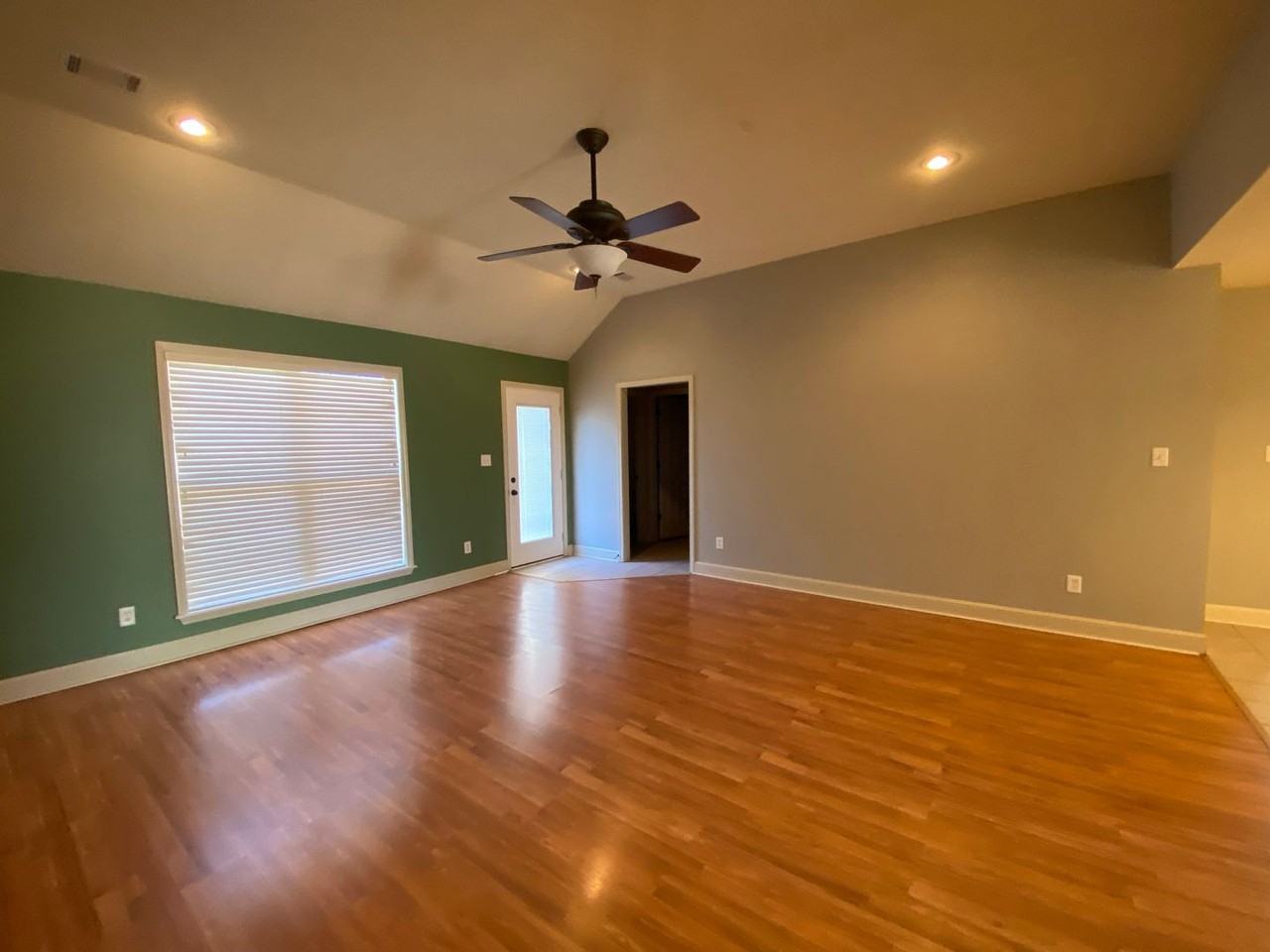 3413 Oaklawn Ave - Photo 5 of 12