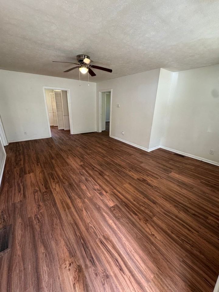 5510 Chandler St - Photo 2 of 9