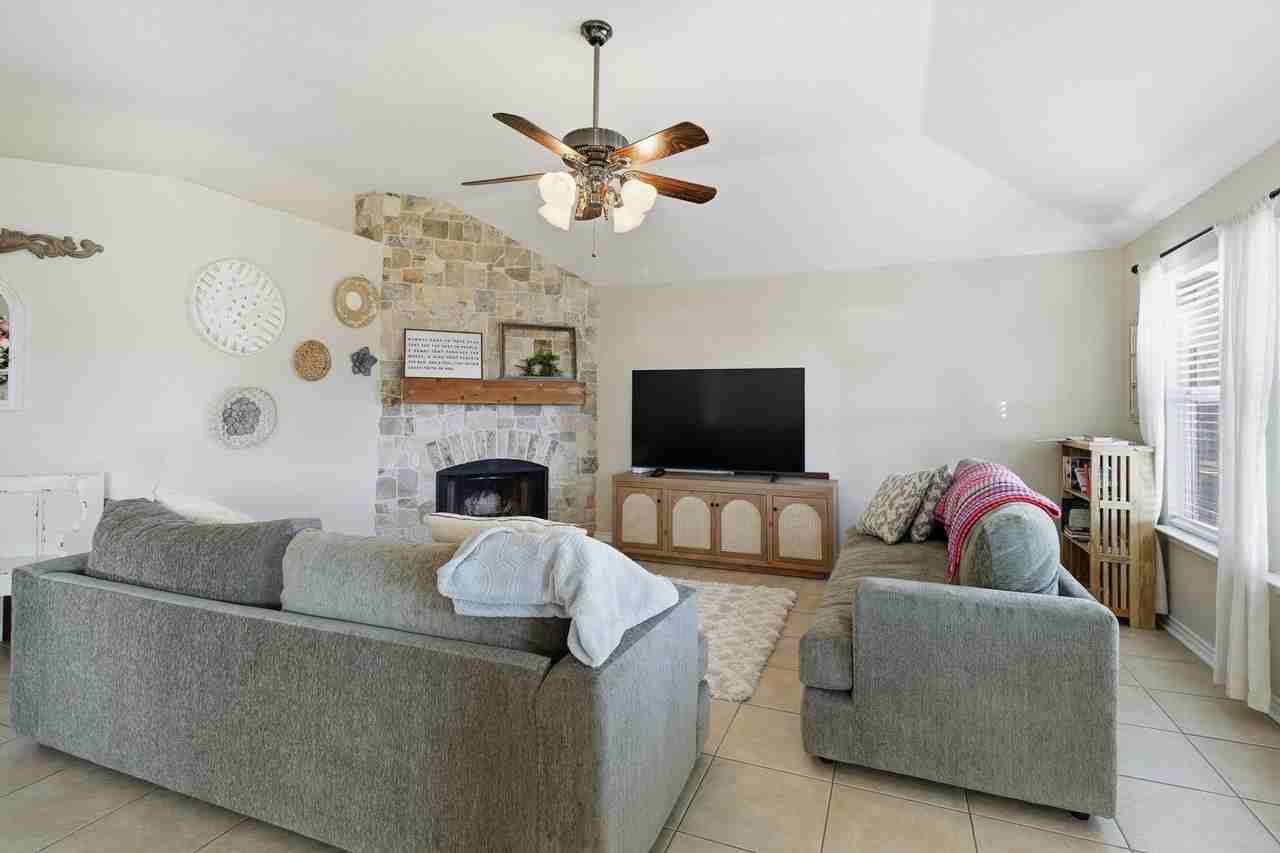 1300 Turncreek Ln - Photo 4 of 21