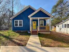 featured image of 1121 Wilmington Ave