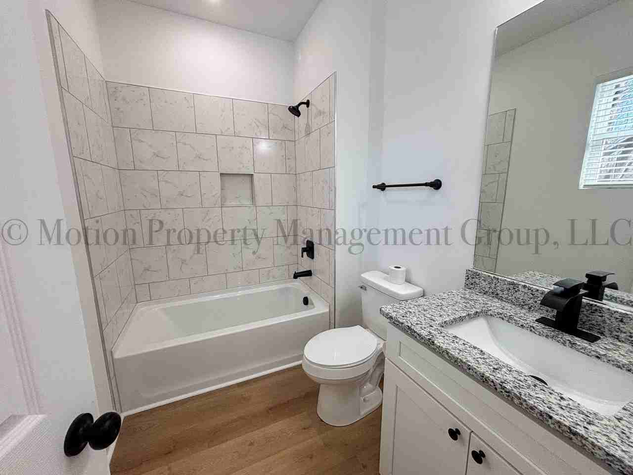 1121 Wilmington Ave - Photo 6 of 12