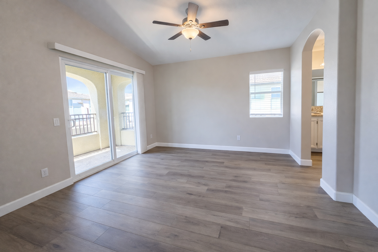 25162 Crest Haven St #2 - Photo 6 of 18