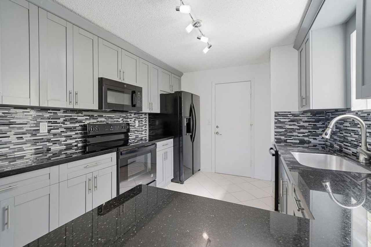 3422 Nw 110th Way - Photo 2 of 27