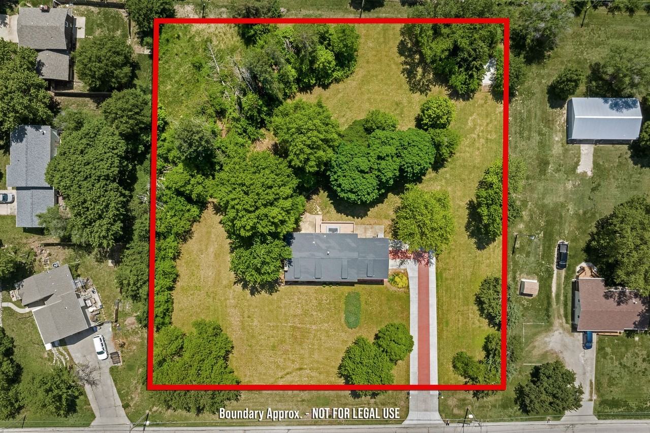 2023 Mcfarland Rd - Photo 4 of 47