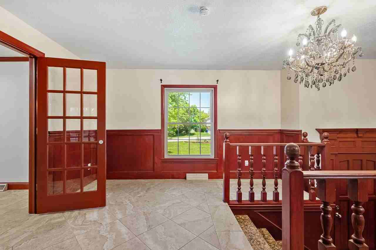 2023 Mcfarland Rd - Photo 7 of 47