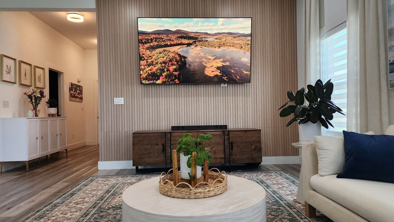 259 R C Thompson Rd - Photo 2 of 11