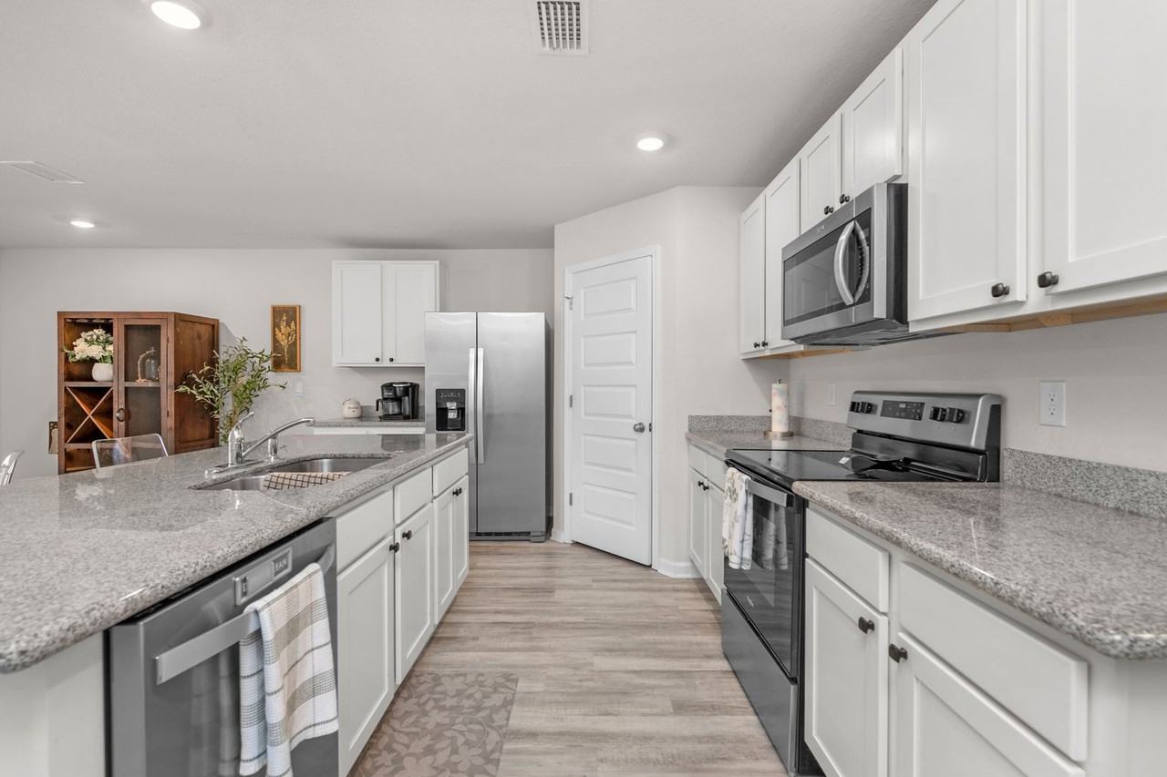 3463 Fallschase Blvd #W - Photo 6 of 18