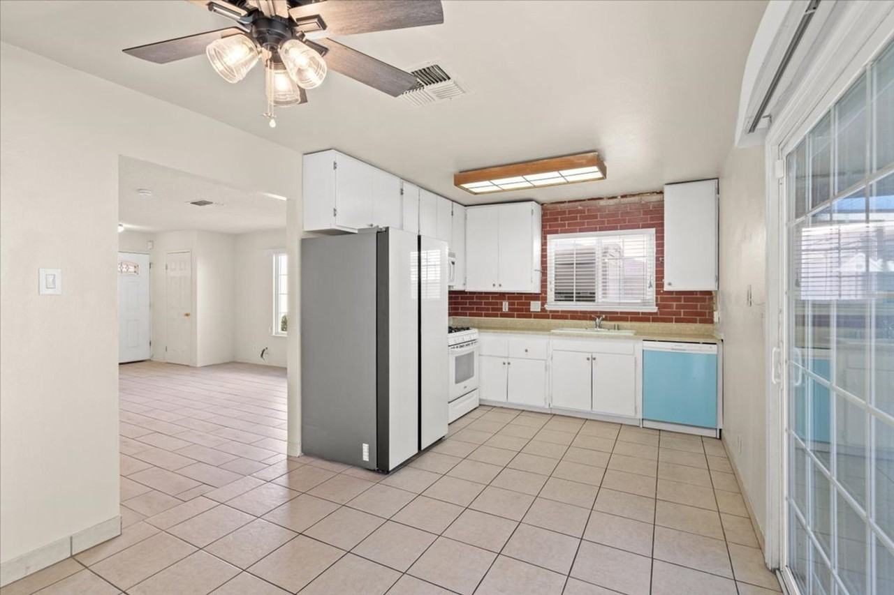 6564 Gazelle Dr - Photo 7 of 23