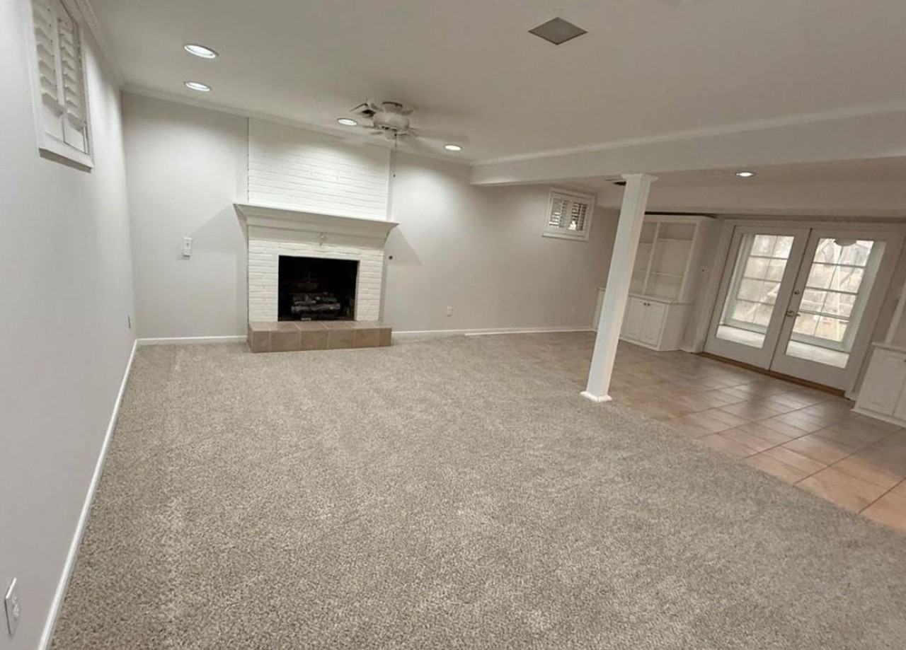 2406 Vollmer Rd - Photo 3 of 9