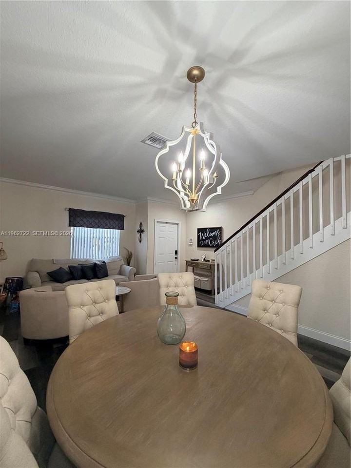 2677 Sw 83rd Ter - Photo 4 of 13