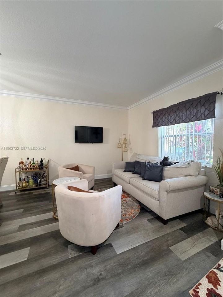 2677 Sw 83rd Ter - Photo 5 of 13