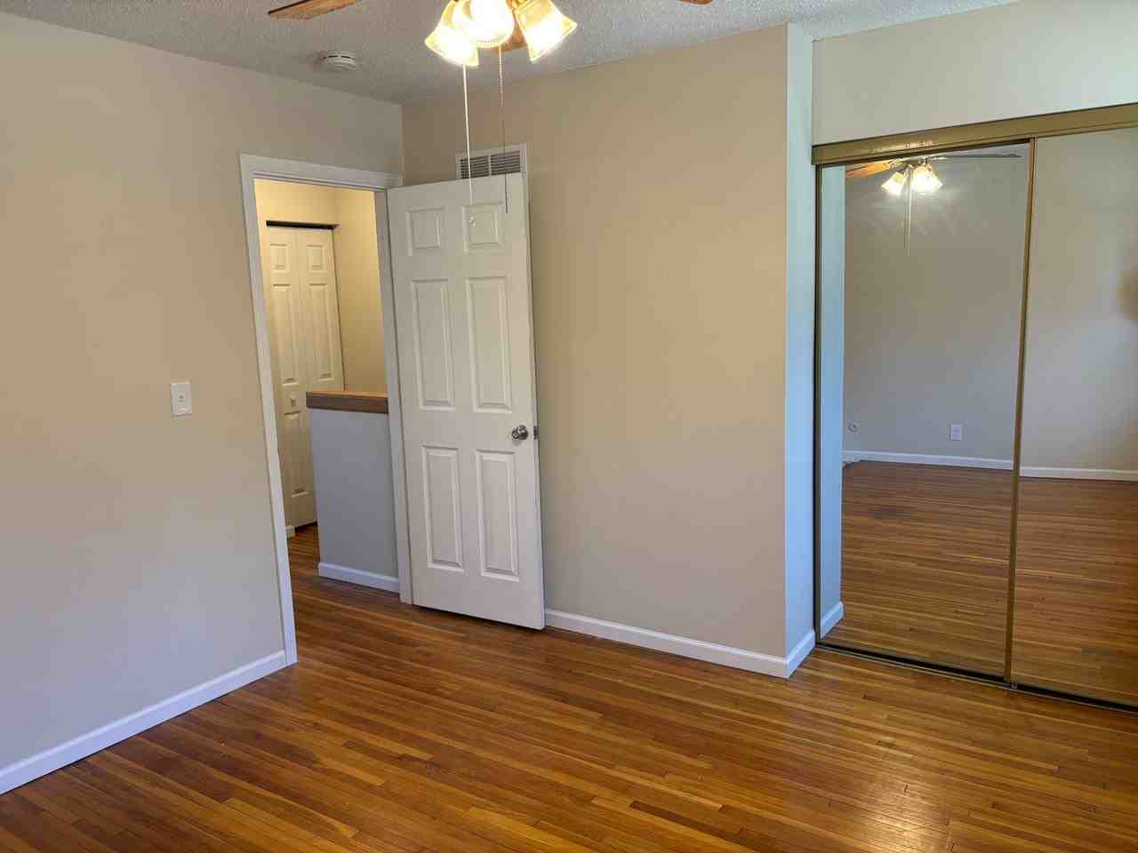 921 N 4th St - Photo 3 of 7