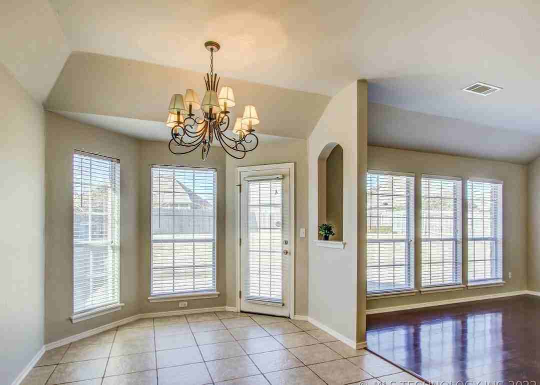 12414 S Cedar Ave #1 - Photo 7 of 20