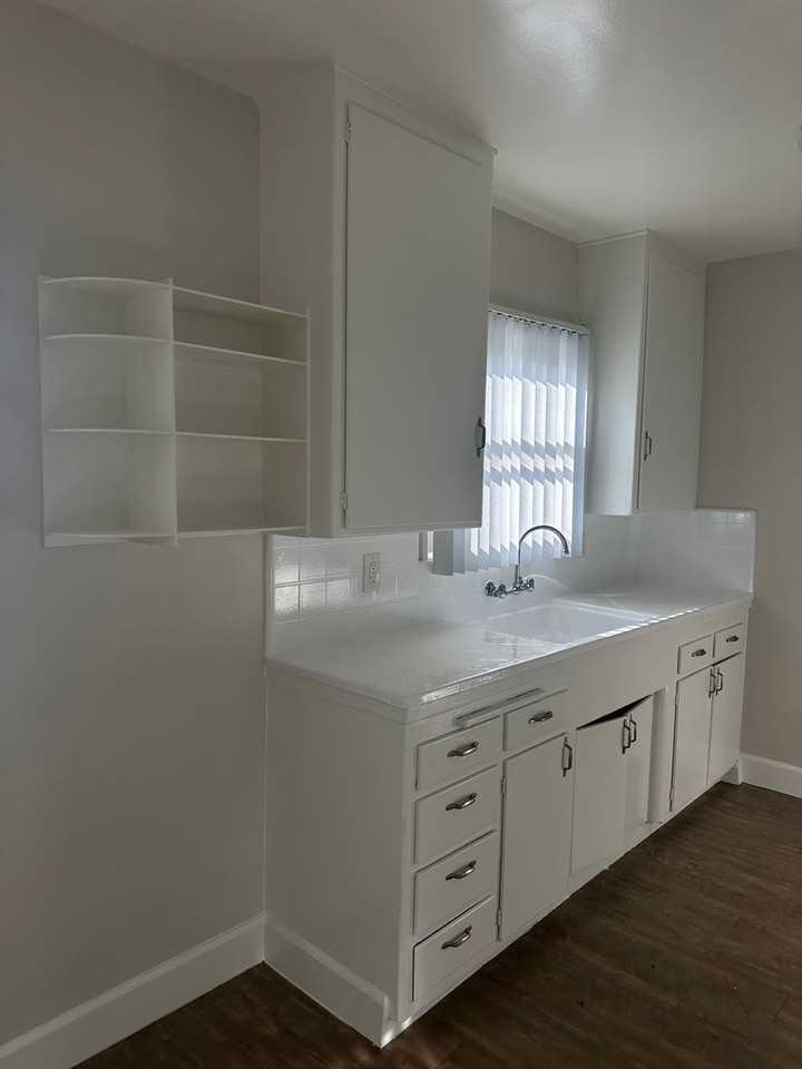 LAST 1 Bedroom/ 1 Bathroom Apartment Available! - Photo 2 of 14