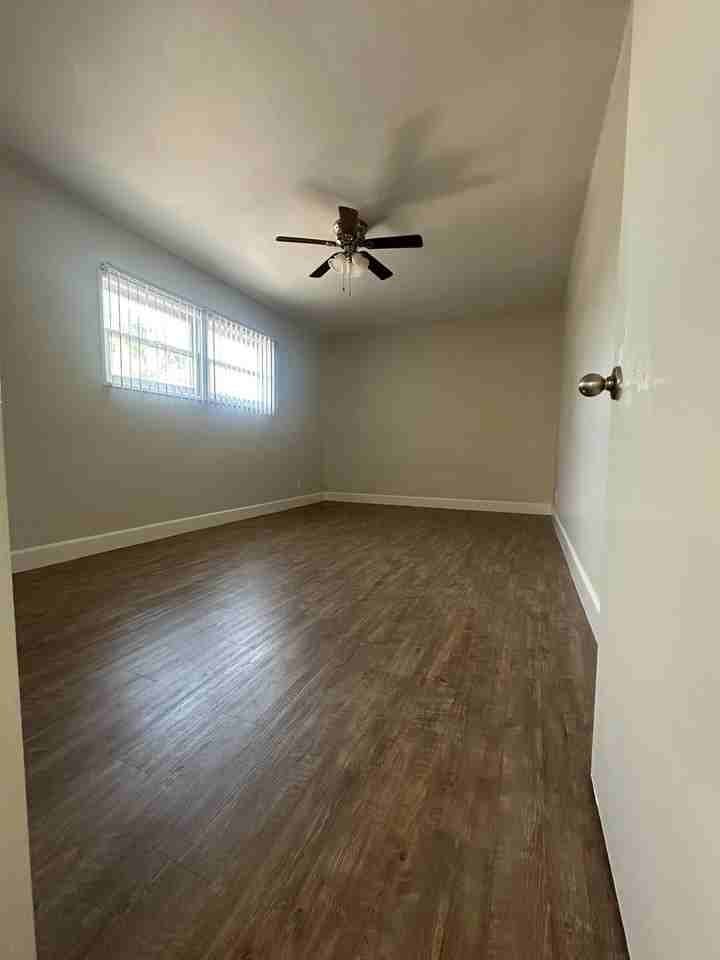 LAST 1 Bedroom/ 1 Bathroom Apartment Available! - Photo 5 of 14